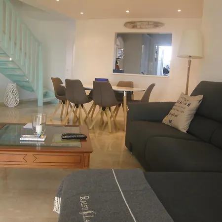 Sandy House Tatil Evi